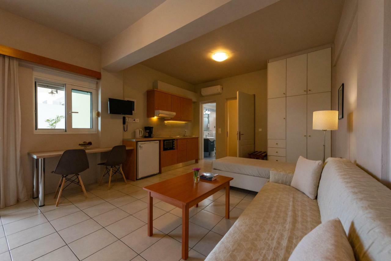 Theoxenia Hotel Apartments Chrani Exteriér fotografie