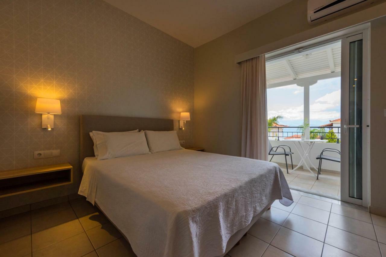 Theoxenia Hotel Apartments Chrani Exteriér fotografie